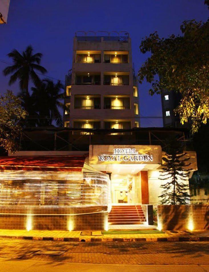 Bloom Hotel - Juhu Мумбаи Экстерьер фото